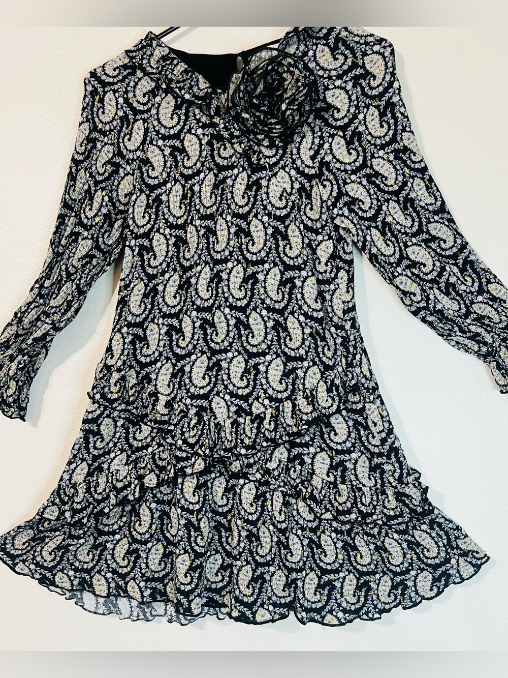 Zara Black and White Paisley Long Sleeve Ruffle Dress